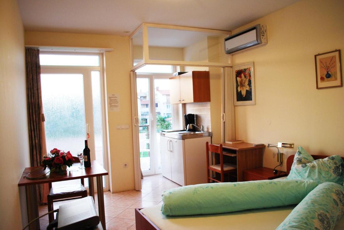 4 Palme Apartments A Фунтана Экстерьер фото